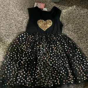 Girls size 5-6 dress with tulle
